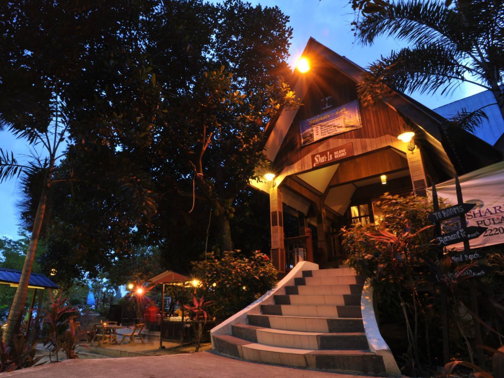 Shari La Island Resort Kampong Pasir Hantu エクステリア 写真